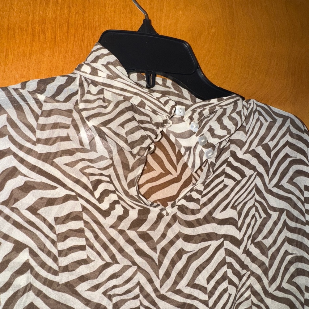 100% silk Zebra Print Long Sleeve turtleneck (see through vintage) - Picture 2 of 3